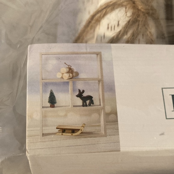 Target BP 2021 Christmas Decor Prop Pack - Picture 6 of 7